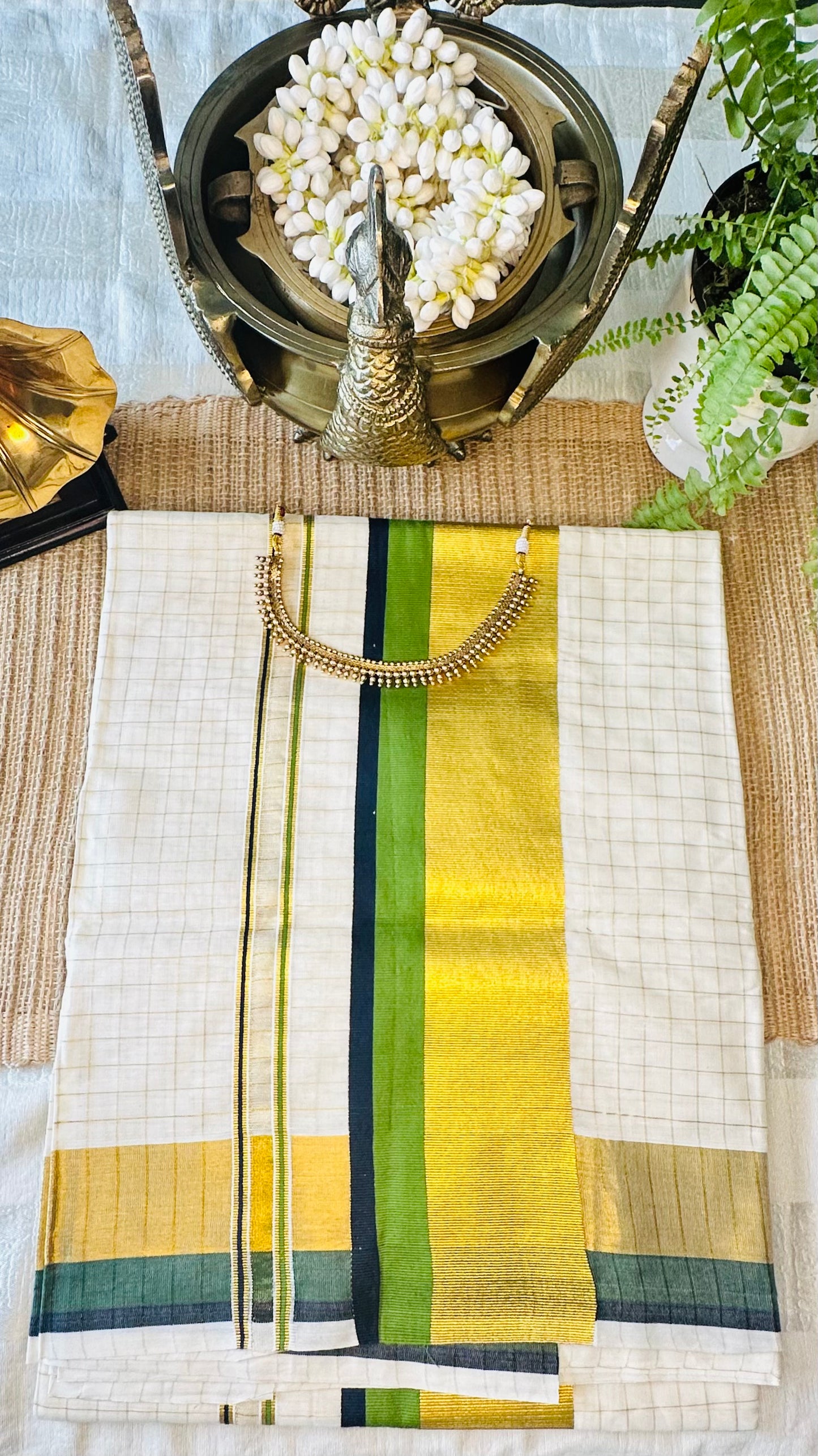 Kerala Kasavu Saree – Handloom Saree in Green and Gold Border